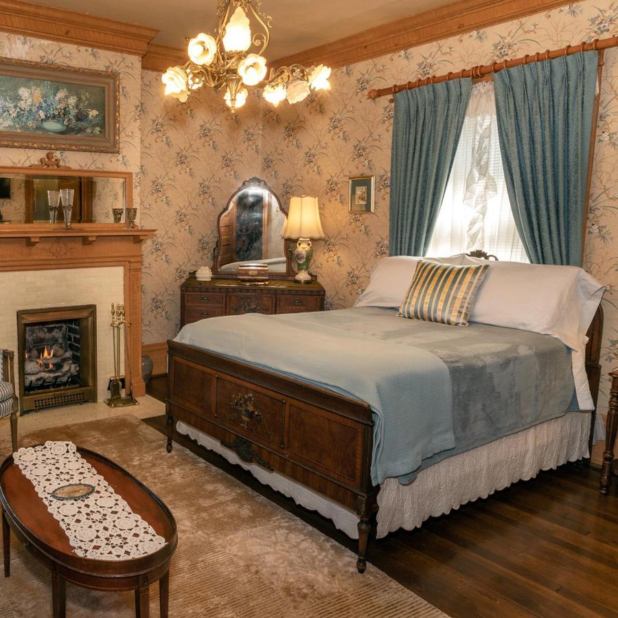 South Broadway Manor B&B - Near Fallingwater, Ohiopyle State Park, Hiking & Biking Trails Gap Scottdale Dış mekan fotoğraf