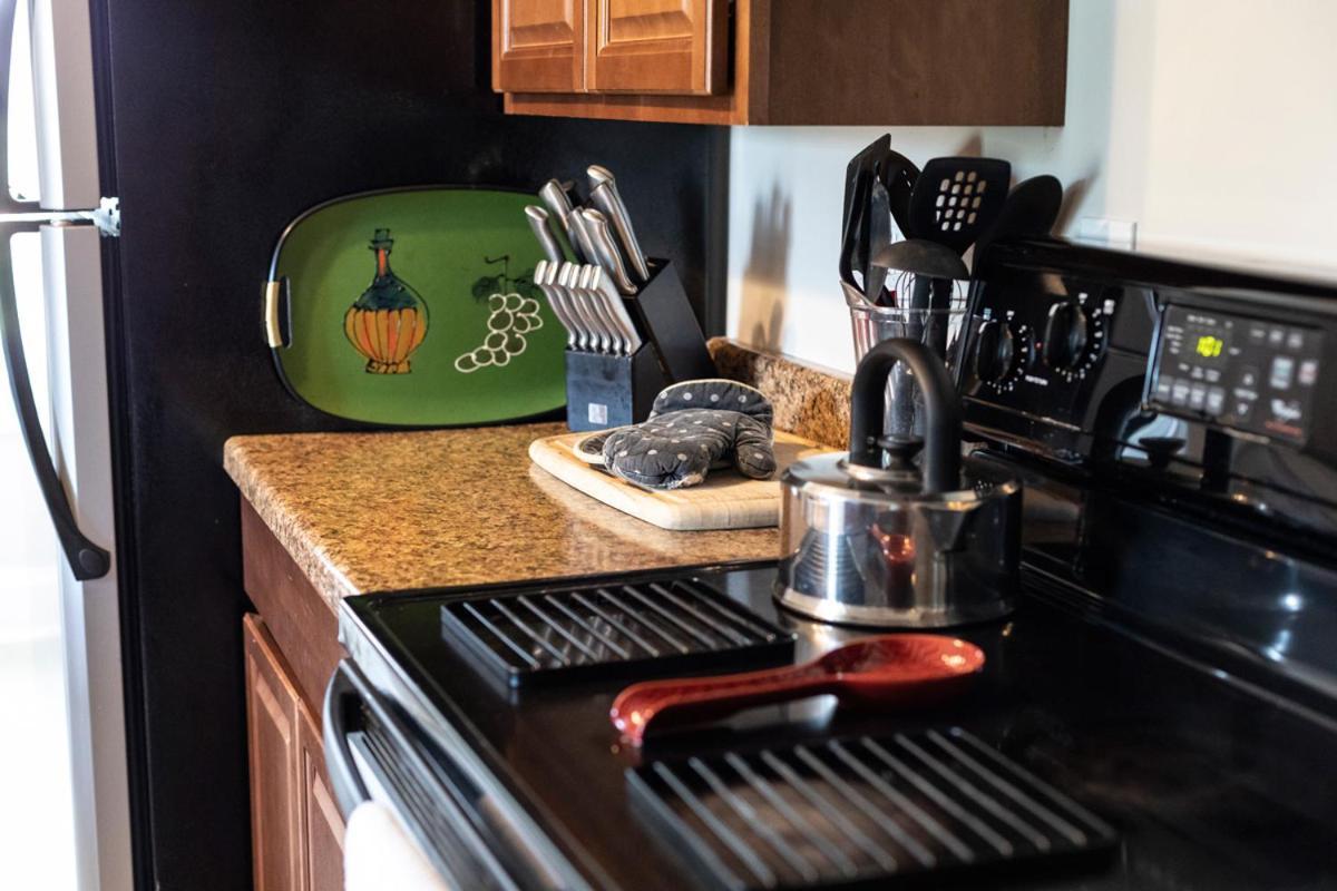 South Broadway Manor B&B - Near Fallingwater, Ohiopyle State Park, Hiking & Biking Trails Gap Scottdale Dış mekan fotoğraf