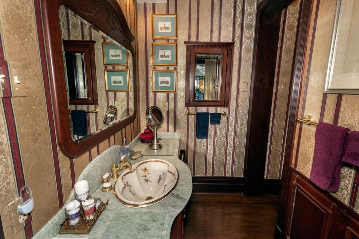 South Broadway Manor B&B - Near Fallingwater, Ohiopyle State Park, Hiking & Biking Trails Gap Scottdale Dış mekan fotoğraf