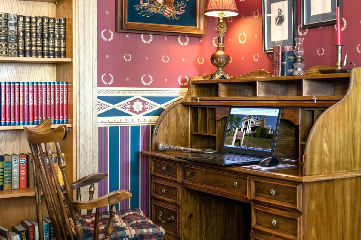 South Broadway Manor B&B - Near Fallingwater, Ohiopyle State Park, Hiking & Biking Trails Gap Scottdale Dış mekan fotoğraf