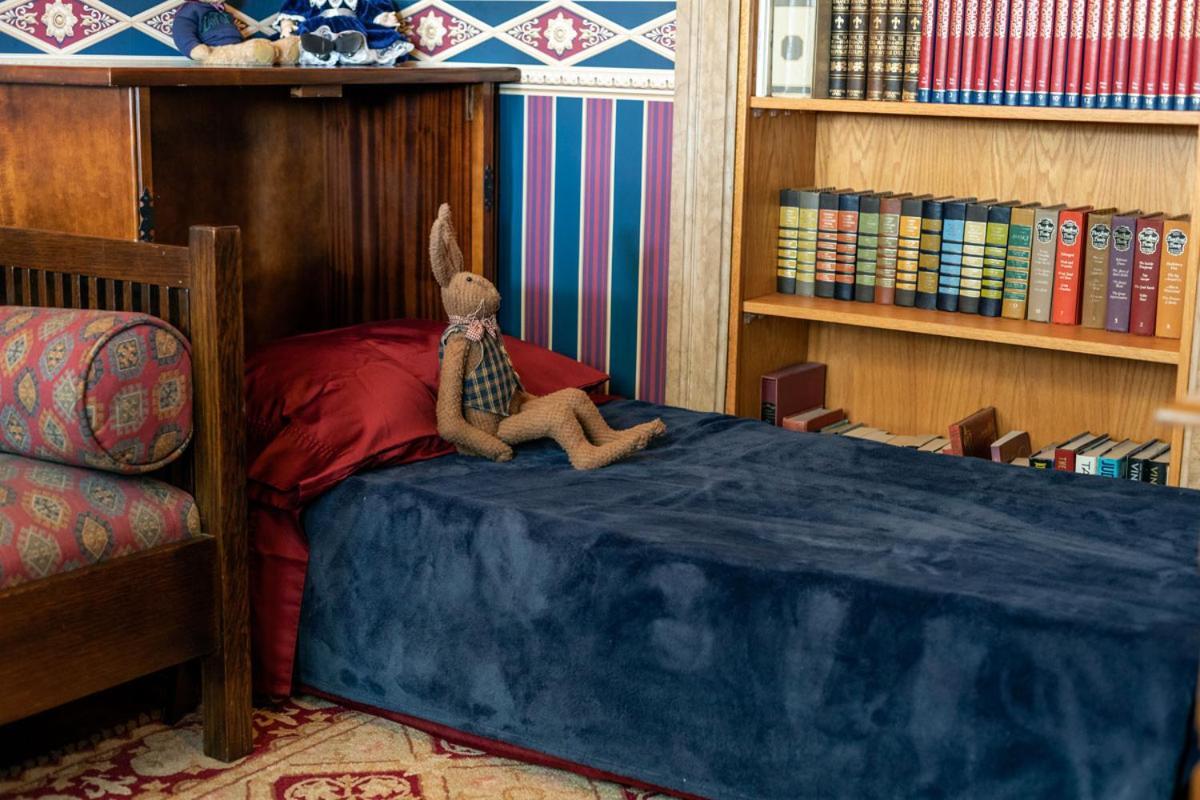 South Broadway Manor B&B - Near Fallingwater, Ohiopyle State Park, Hiking & Biking Trails Gap Scottdale Dış mekan fotoğraf